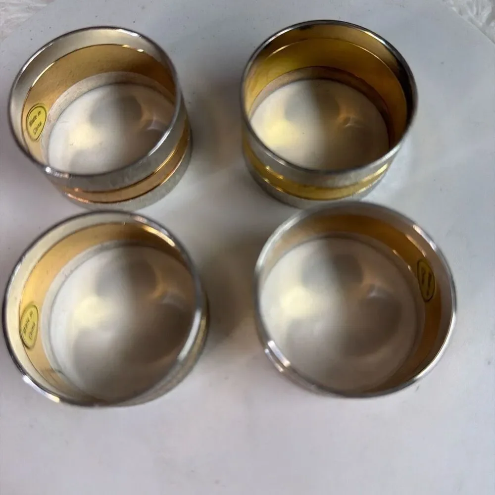 Vintage Set of New 4 William Wm A Rogers Oneida Silverplated Brass Napkin Rings